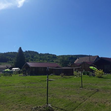 Chalets Les 5 Loups Gerbépal Exteriör bild
