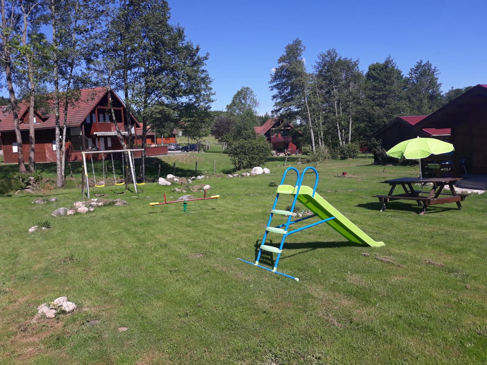 Chalets Les 5 Loups Gerbépal Exteriör bild